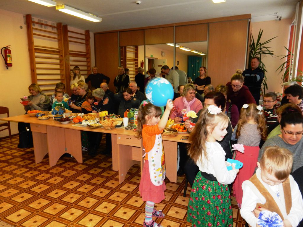 «Dzień Babci i Dziadka w grupie „Misia Puchatka”».