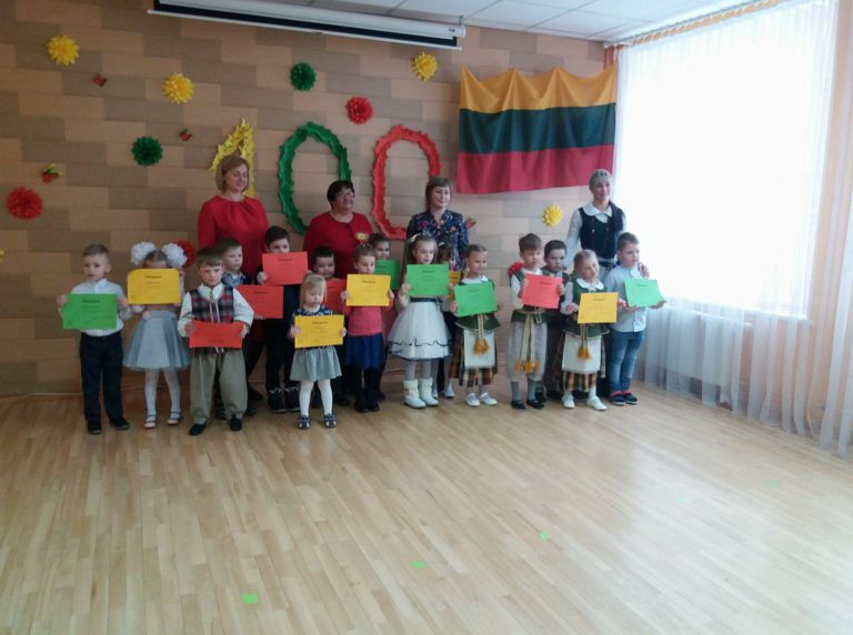 Ikimokyklinių įstaigų mažųjų skaitovų konkursas „Lietuva mažųjų eilėse”